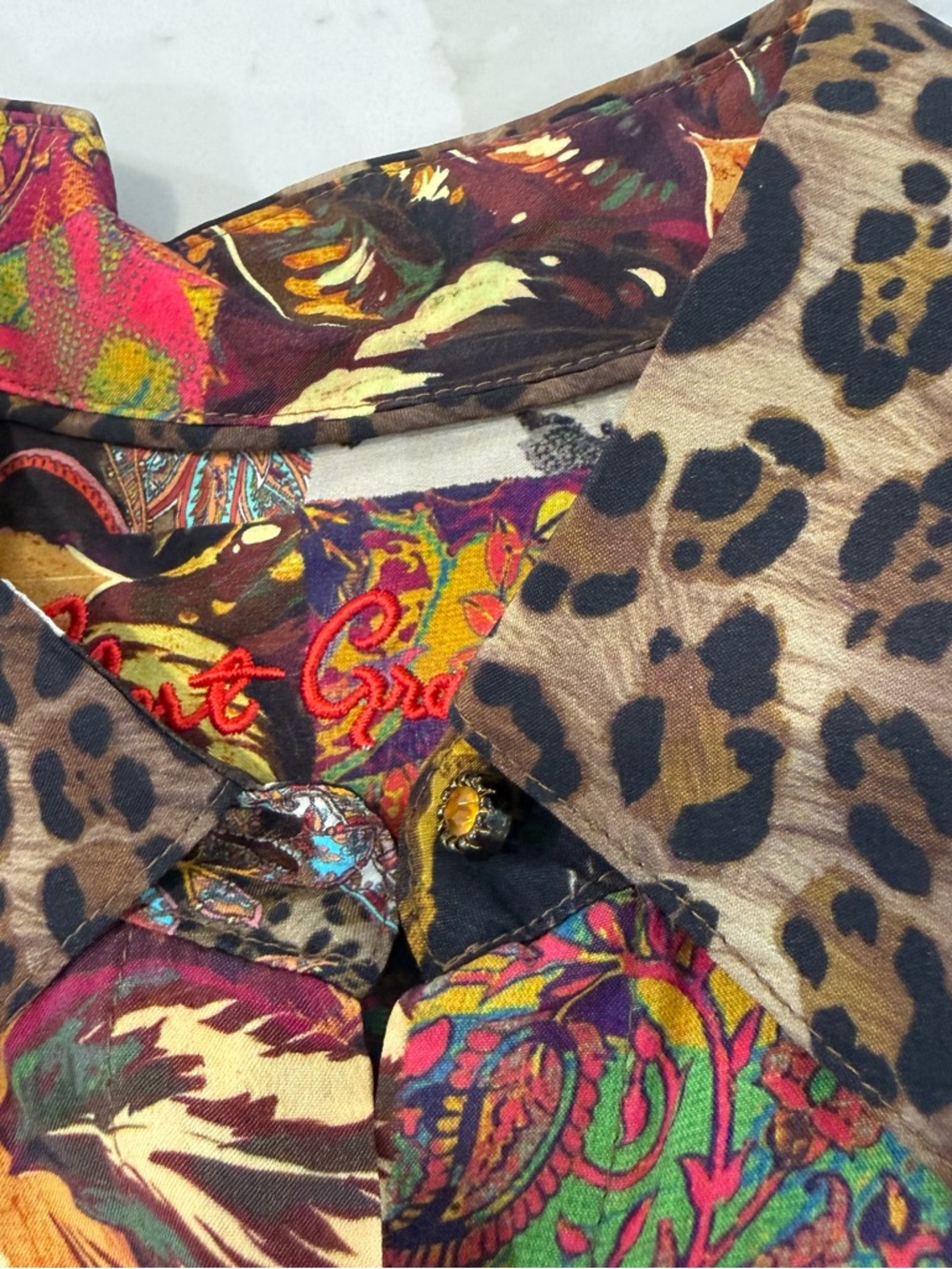 Robert Graham GabrielaPrint SilkBlend Shirt Womens Small Animal Print/Patchwork - Picture 12 of 16